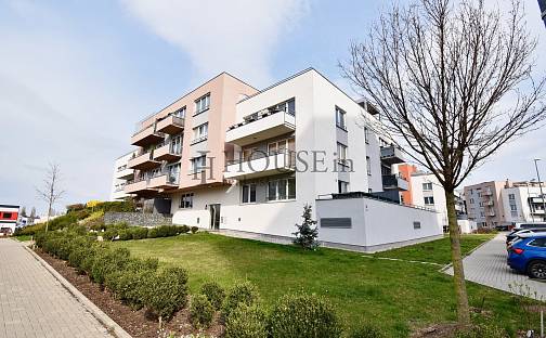 Pronájem bytu 1+kk 33 m², Hlučkova, Praha 9 - Letňany