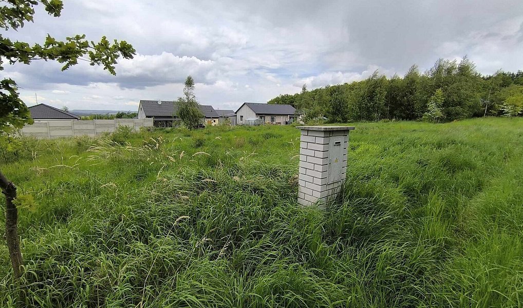 Prodej stavebního pozemku 1 262 m², Zavidov – náhled fotky 3