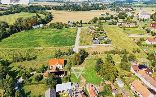 Prodej stavebního pozemku 650 m², Mokrovousy, okres Hradec Králové