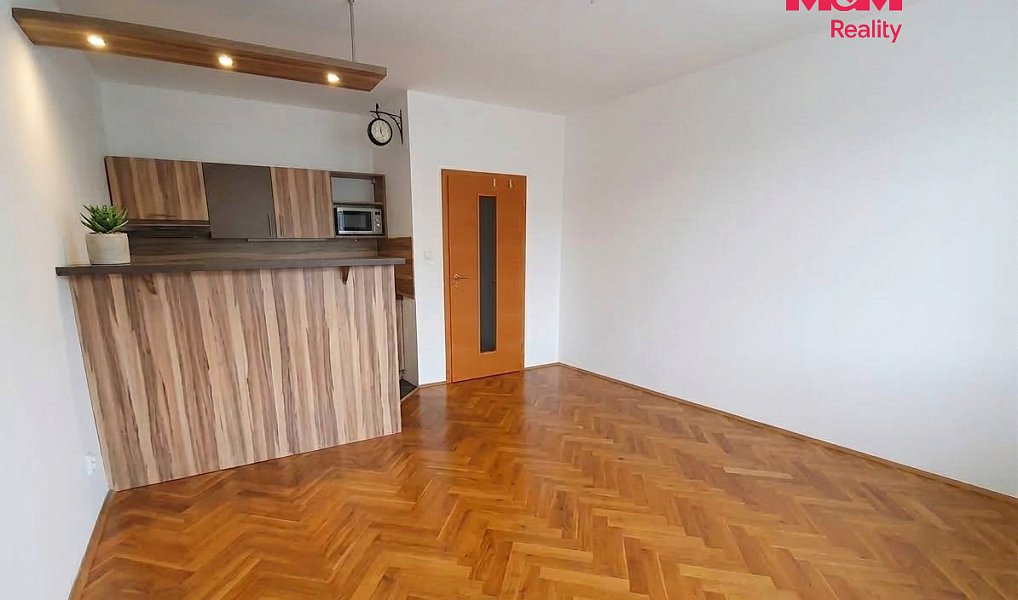 Pronájem bytu 2+kk 42 m², Liberec – náhled fotky 2
