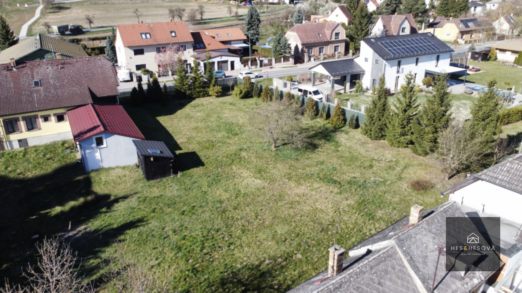 Prodej stavebního pozemku 1 300 m² – fotografie 3