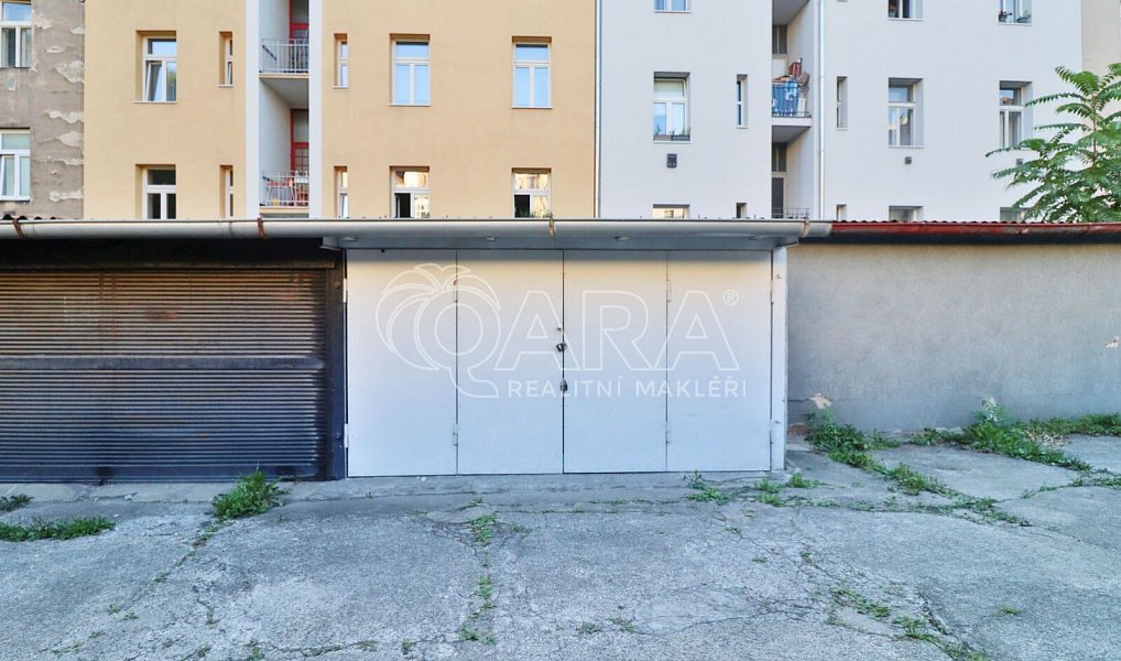 Prodej garáže 16 m2 na vlastním pozemku Praha 3 - Žižkov, Praha – fotka 1 z 14