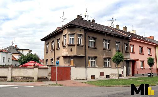 Prodej domu 200 m² s pozemkem 470 m², Kydlinovská, Hradec Králové - Pražské Předměstí