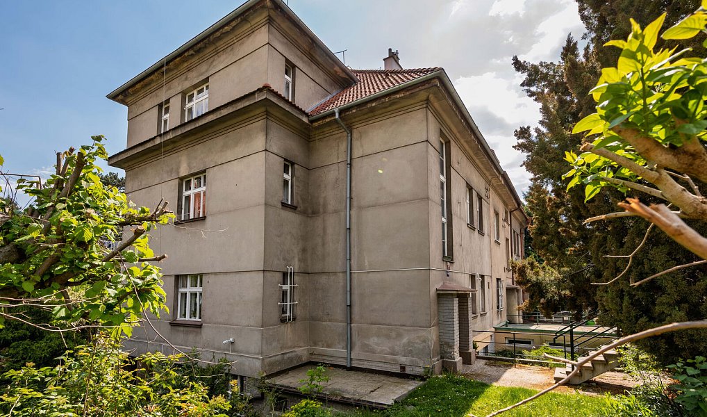 Prodej domu 429 m² s pozemkem 627 m², Praha – náhled fotky 30