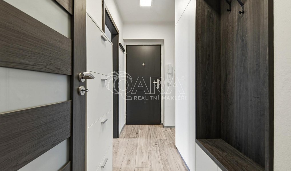 Prodej bytu 2+1 55 m², Hradec Králové – náhled fotky 4