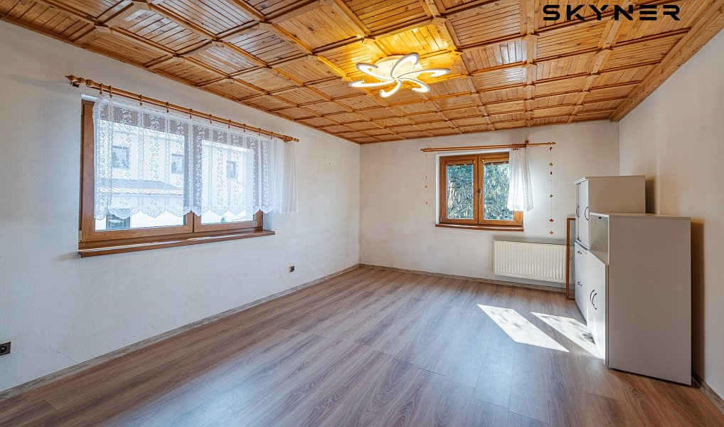 Prodej domu 300 m² s pozemkem 585 m², Chuderov – náhled fotky 19