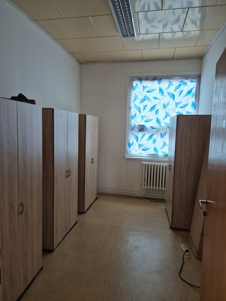 Pronájem komerčního objektu (jiného typu) 275 m² – fotografie 5