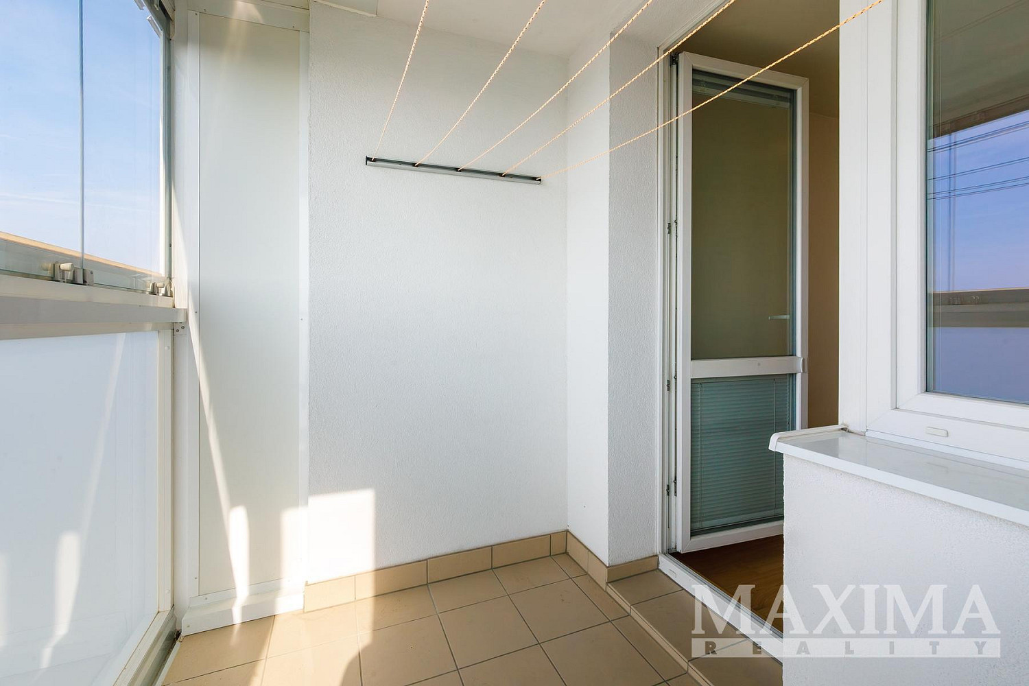 Pronájem bytu 3+kk 67 m² – fotografie 4