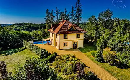 Prodej komerčního objektu (jiného typu) 327 m², Sázava - Čeřenice, okres Benešov