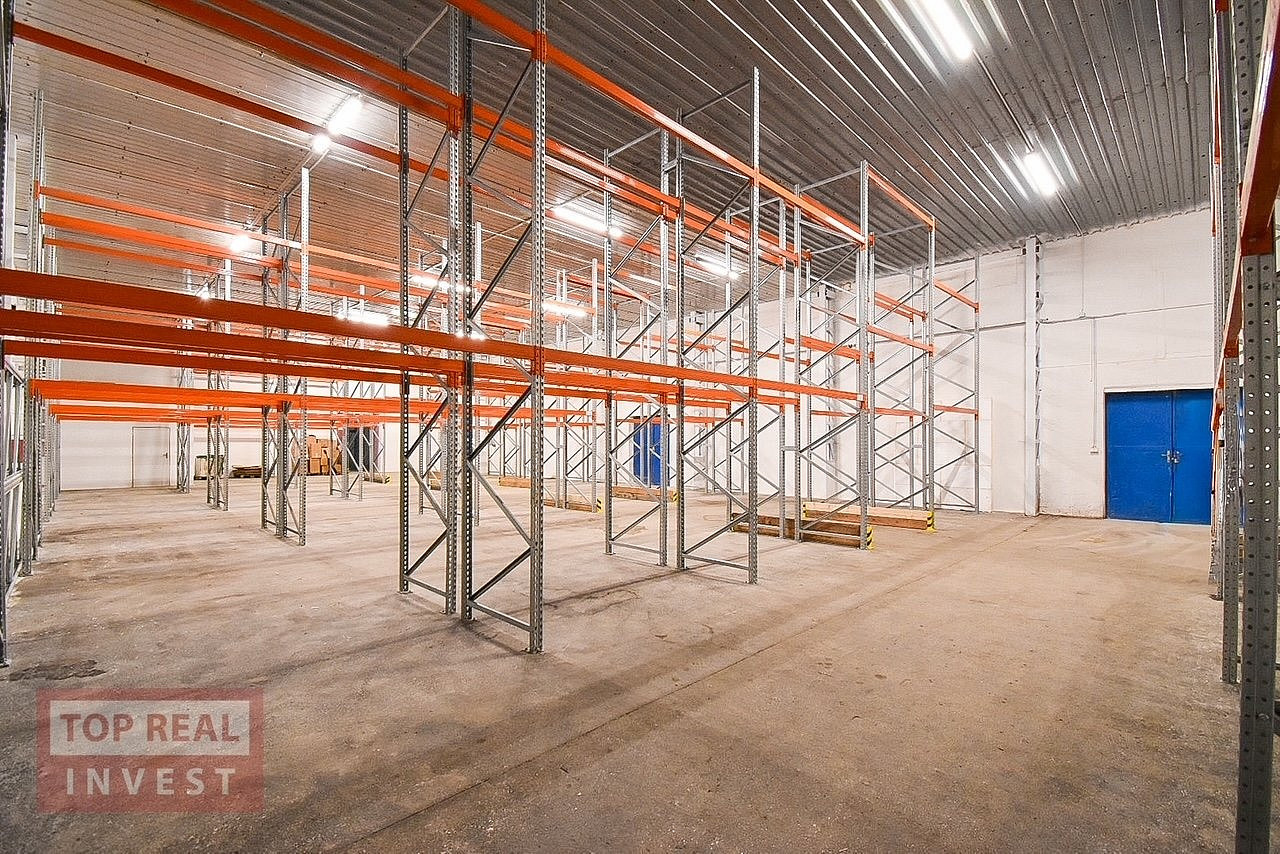 Pronájem skladovacích prostor 276 m²