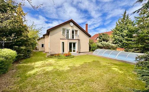 Prodej domu 271 m² s pozemkem 811 m², Chrpová, Průhonice, okres Praha-západ