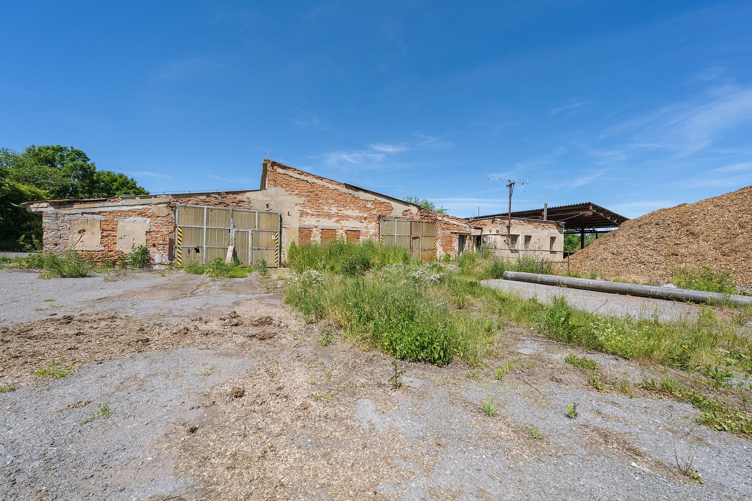 Prodej zemědělského objektu 1 400 m² — photo 3