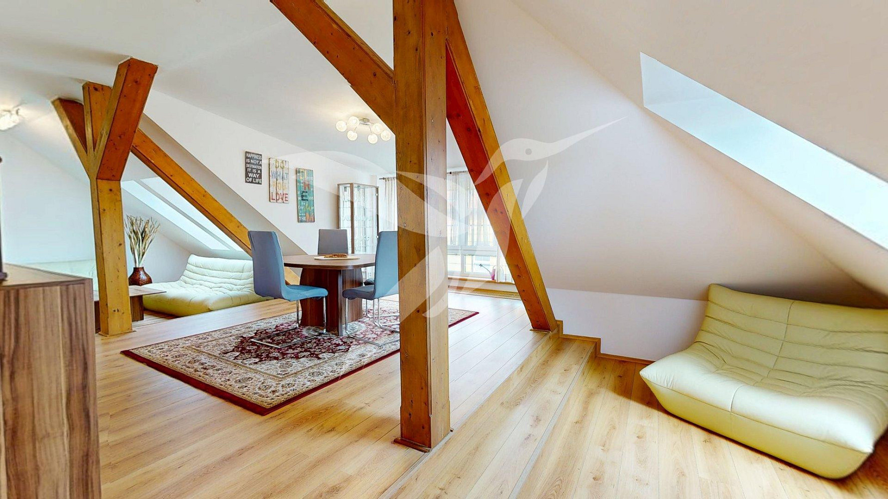 Pronájem bytu 3+1 150 m² – fotografie 3