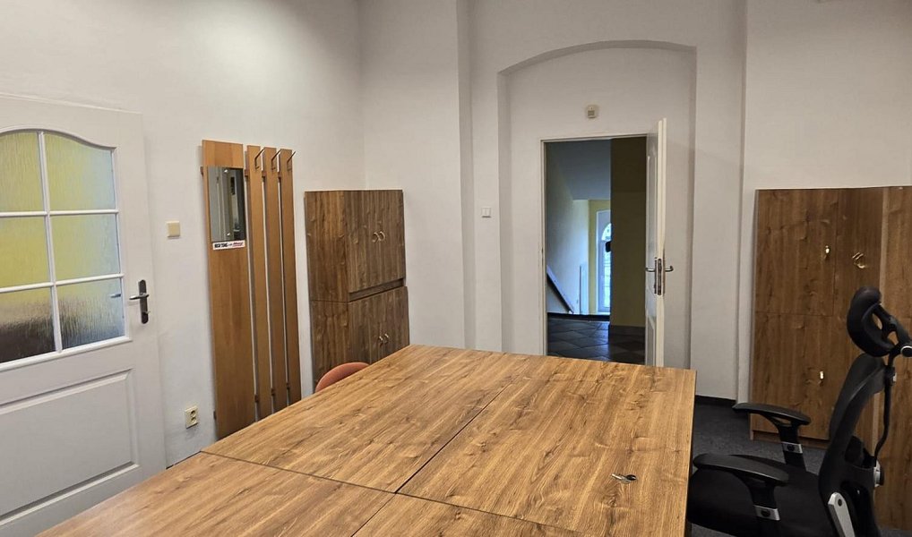 Pronájem kanceláře 140 m², Bílina – náhled fotky 13