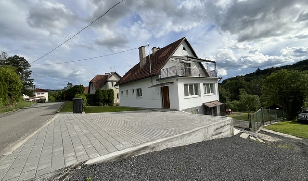 Pronájem domu 170 m² s pozemkem 832 m², Vizovice – náhled fotky 2