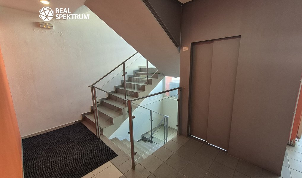 Pronájem bytu 3+kk 80 m², Kuřim – náhled fotky 19