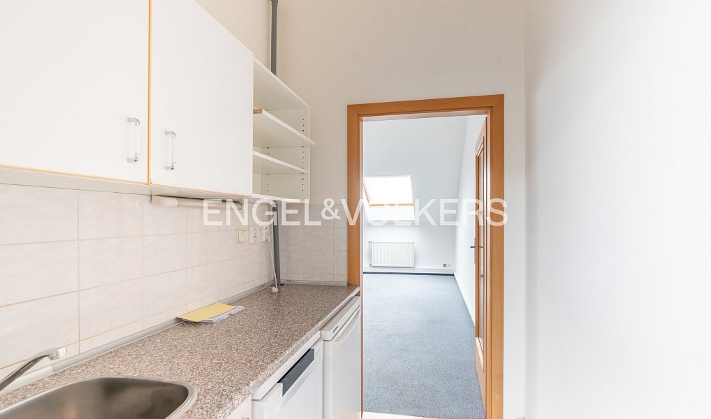 Pronájem kanceláře 132 m², Praha – náhled fotky 8