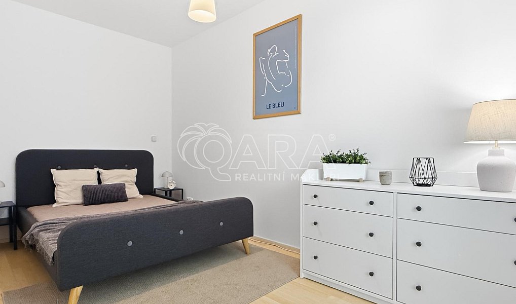 Prodej bytu 2+kk 101 m², Praha – náhled fotky 14