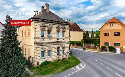 Prodej domu 330 m² s pozemkem 400 m², nám. Osvobození, Teplice - Hudcov