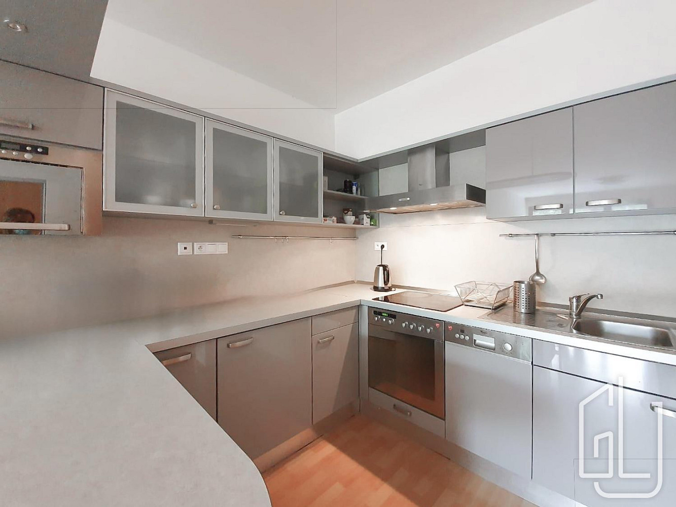 Pronájem bytu 2+kk 60 m², Praha