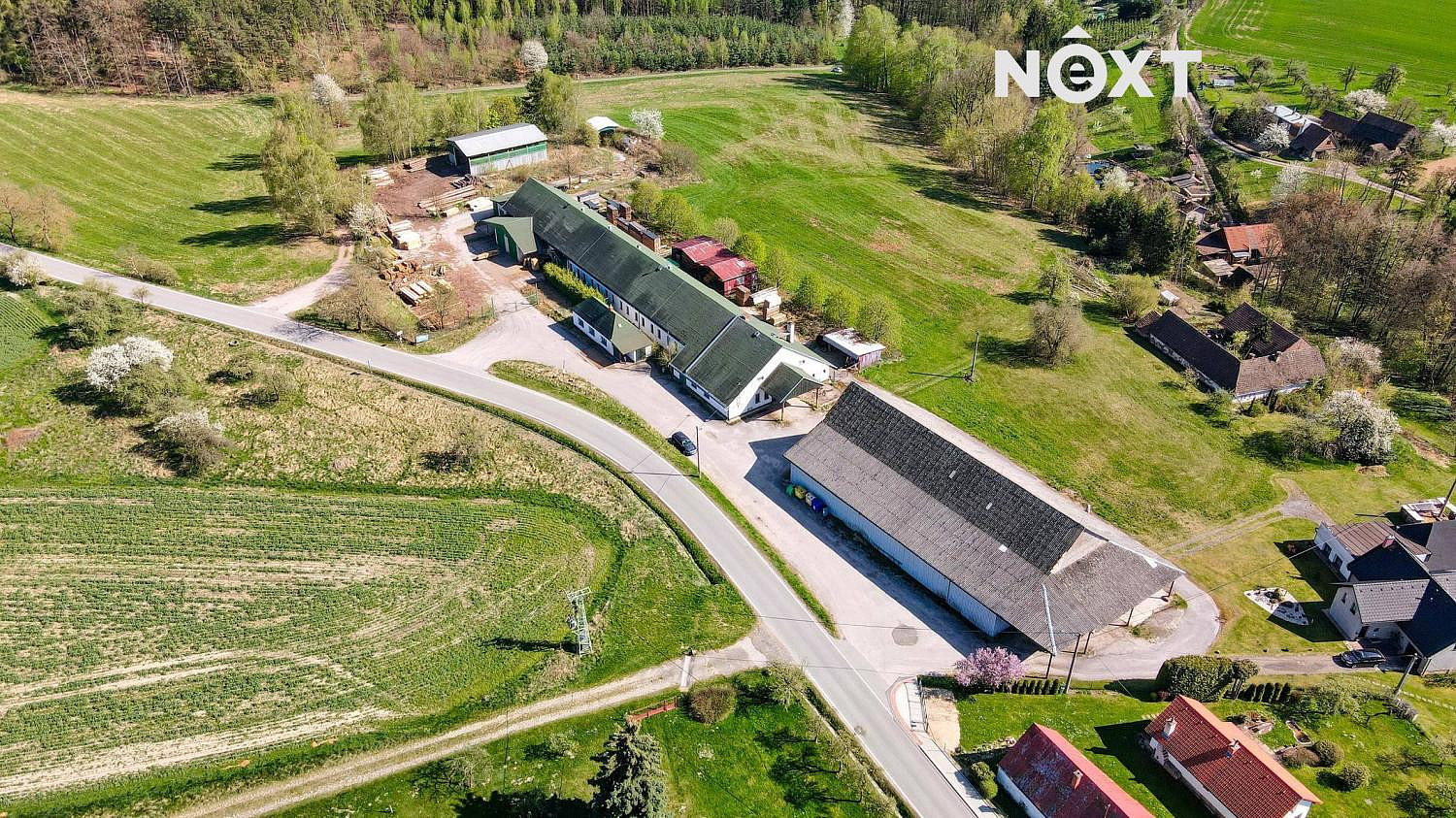 Prodej výrobních prostor 900 m² — photo 2