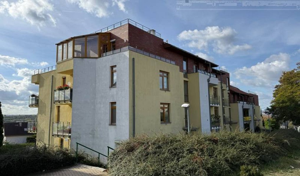 Pronájem bytu 3+kk 90 m², Praha – fotka 1 z 19