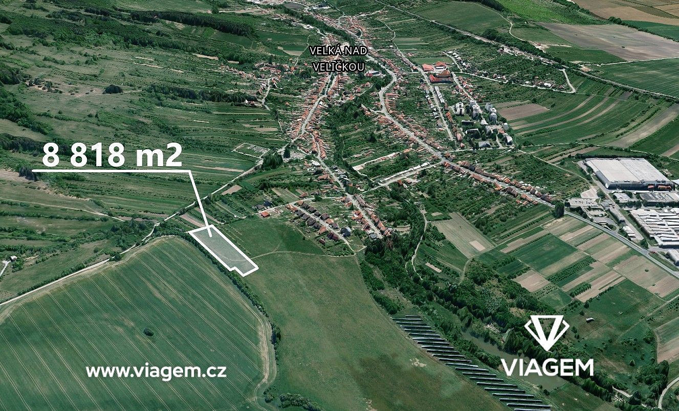 Prodej stavebního pozemku 1 102 m²