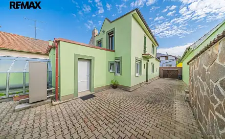 Prodej domu 161 m² s pozemkem 370 m², Doberská, Kladno - Rozdělov