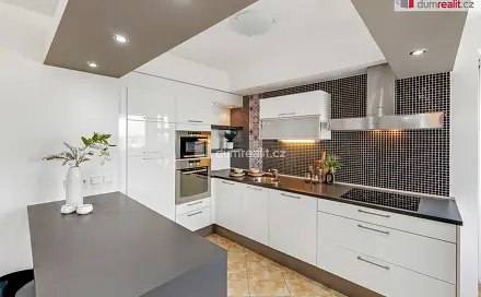 Prodej bytu 2+kk 65 m², Padovská, Praha 10 - Horní Měcholupy