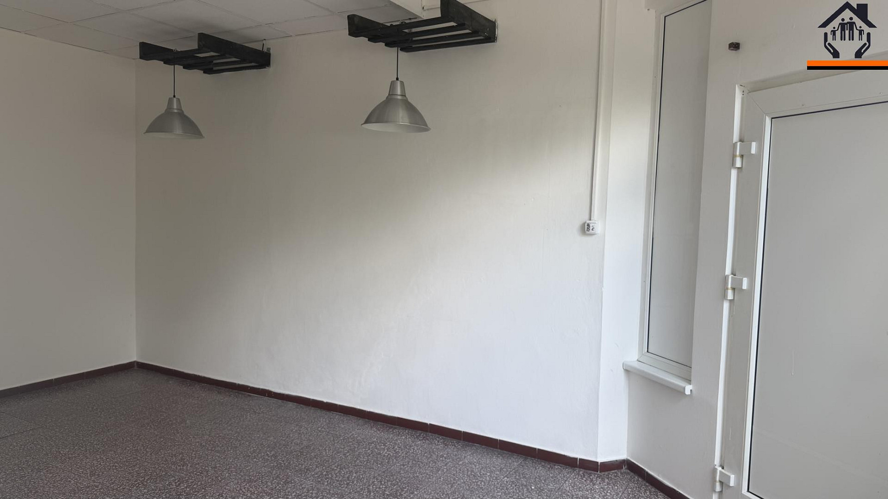 Pronájem komerčního objektu (jiného typu) 74 m² – fotografie 5
