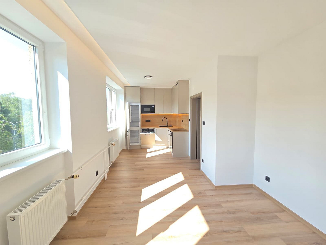 Pronájem bytu 2+1 56 m² – fotografie 4