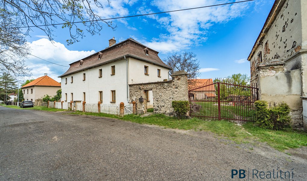 Prodej domu 300 m² s pozemkem 1 821 m², Krásný Dvůr – náhled fotky 2