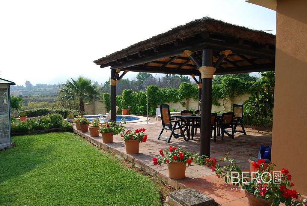 Prodej domu 390 m² s pozemkem 6 000 m² — photo 3