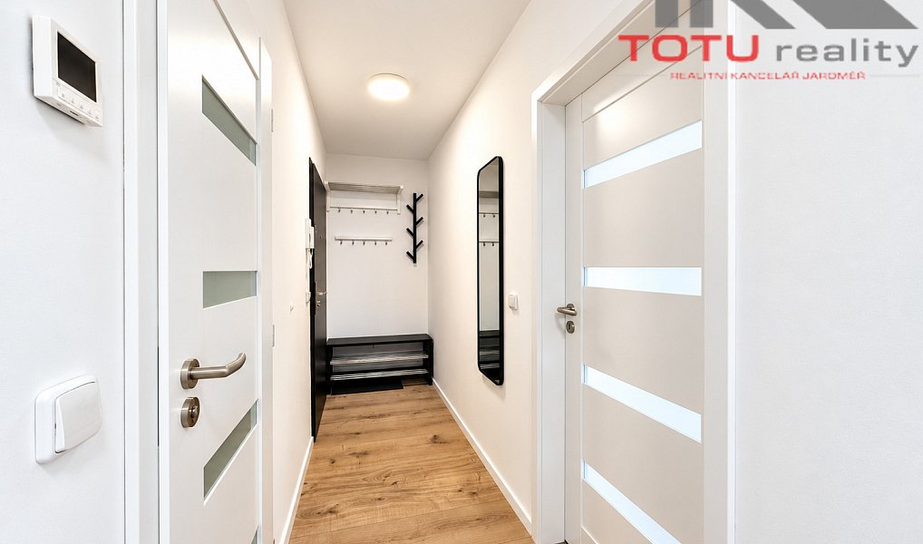 Pronájem bytu 3+kk 74 m², Černožice – náhled fotky 8