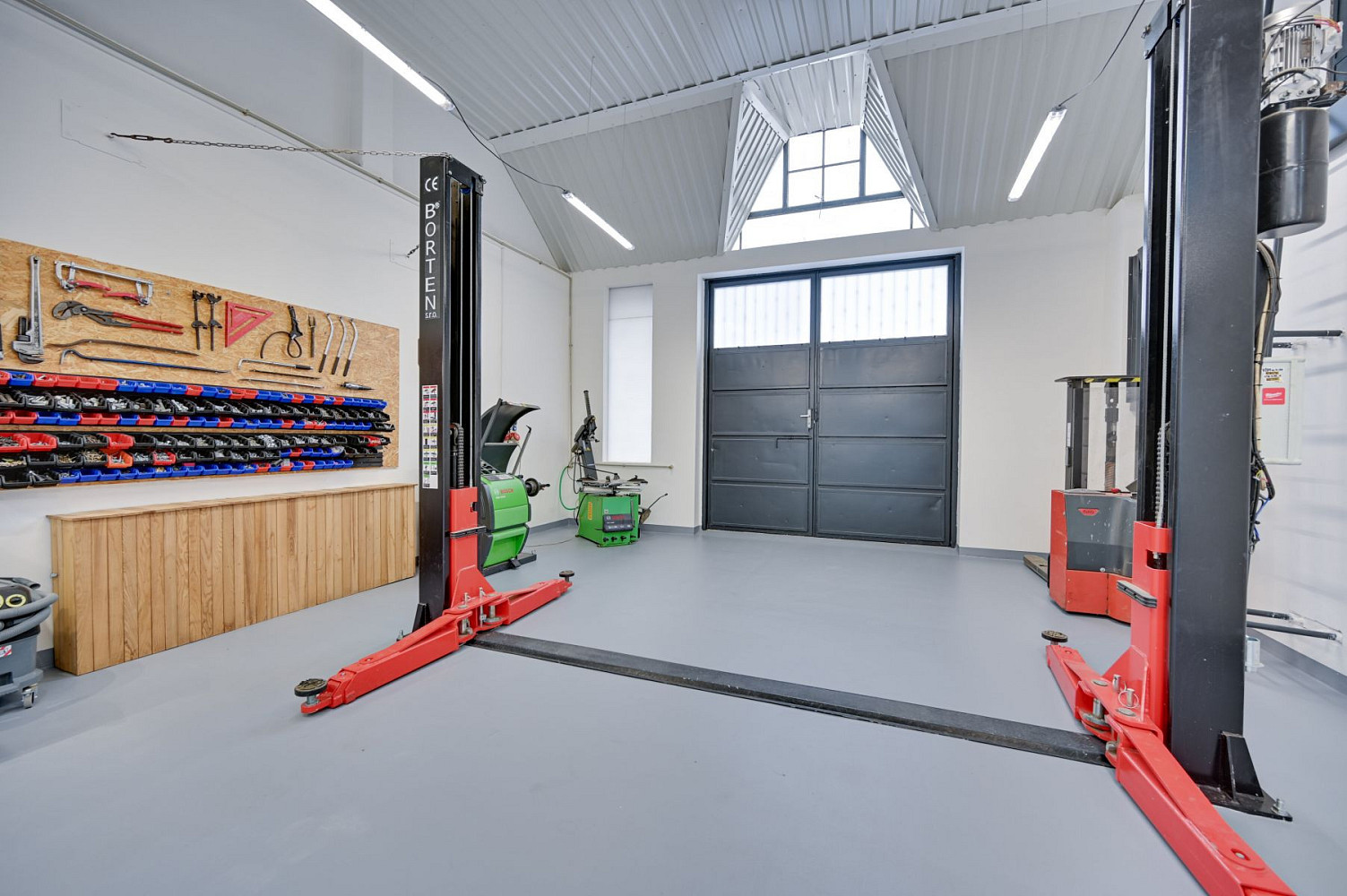 Prodej komerčního objektu (jiného typu) 192 m² – fotografie 3
