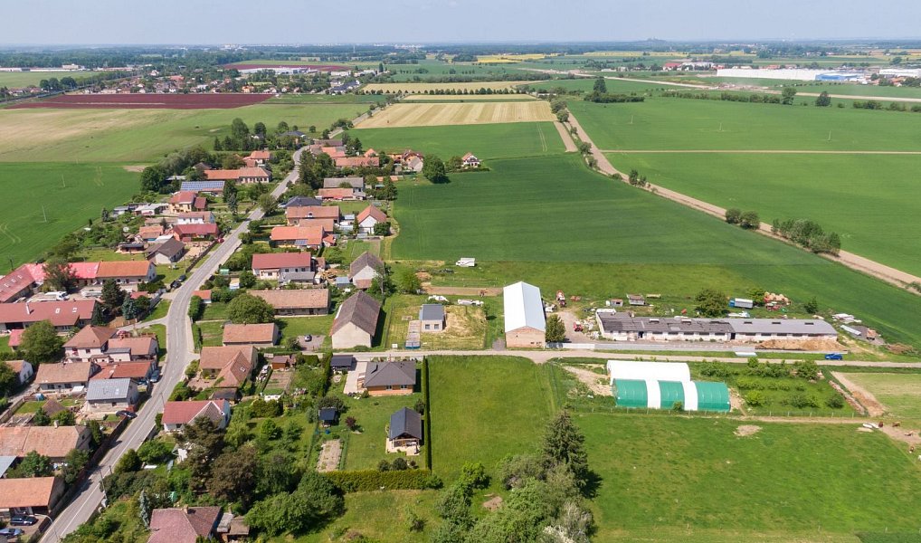 Prodej pozemku, 1589 m², Pardubice, Moravany