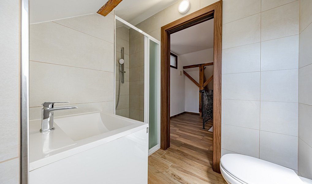 Pronájem domu 175 m² s pozemkem 722 m², Kunovice – náhled fotky 21