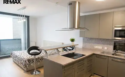Prodej bytu 1+kk 40 m², Jindřicha Plachty, Praha 5 - Smíchov