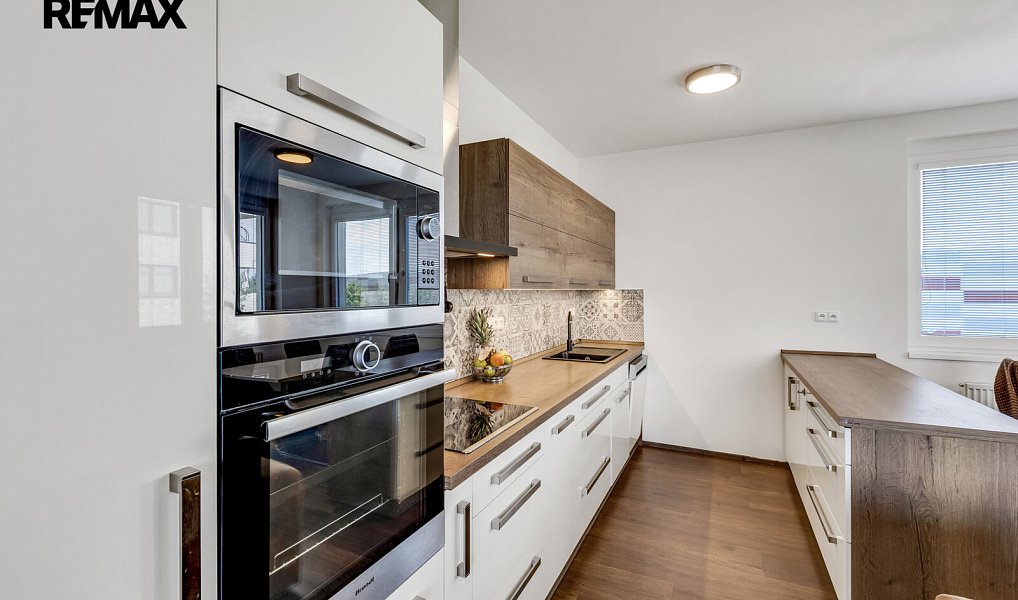 Prodej bytu 4+kk 107 m², Praha – náhled fotky 4