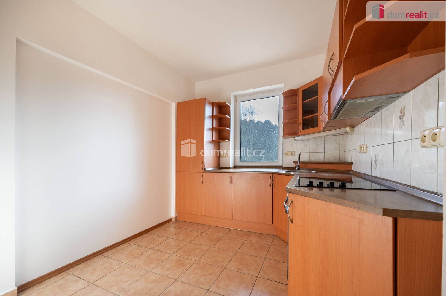 Prodej domu 253 m² s pozemkem 2 075 m² — photo 5