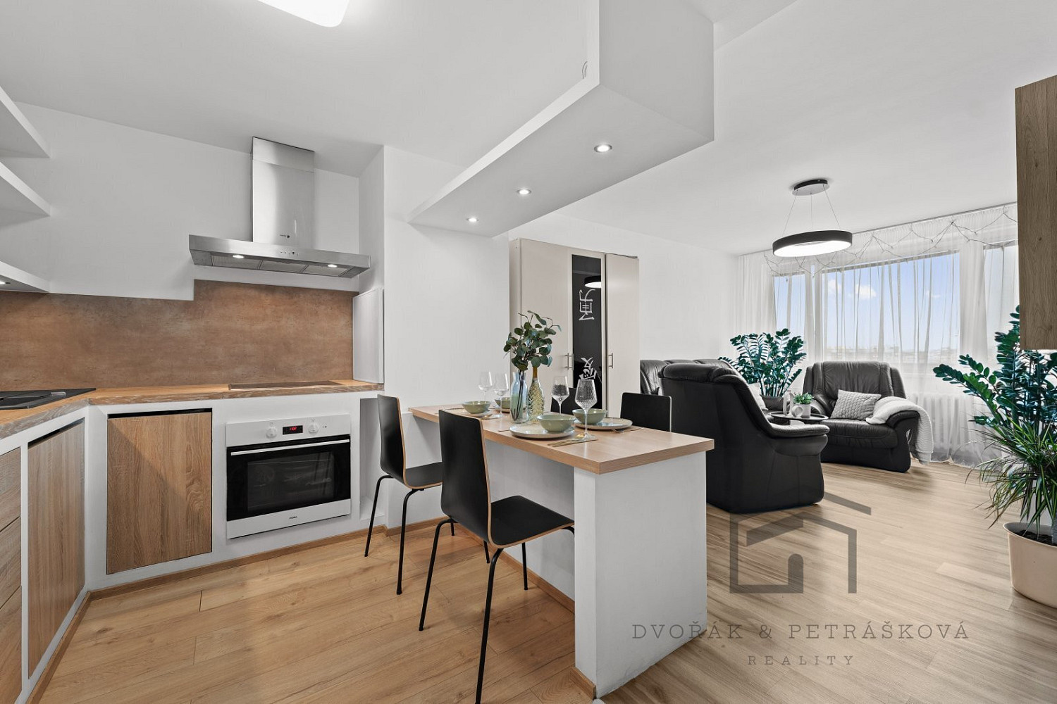 Prodej bytu 1+1 52 m² — photo 4