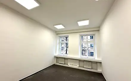 Pronájem kanceláře 17 m², Domažlická, Praha 3 - Žižkov