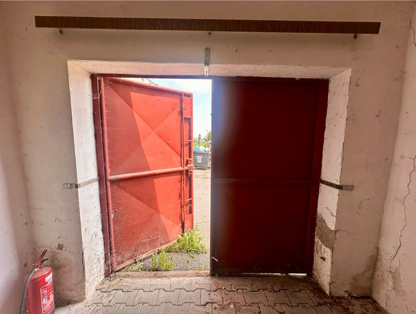 Prodej garáže kladno — photo 4