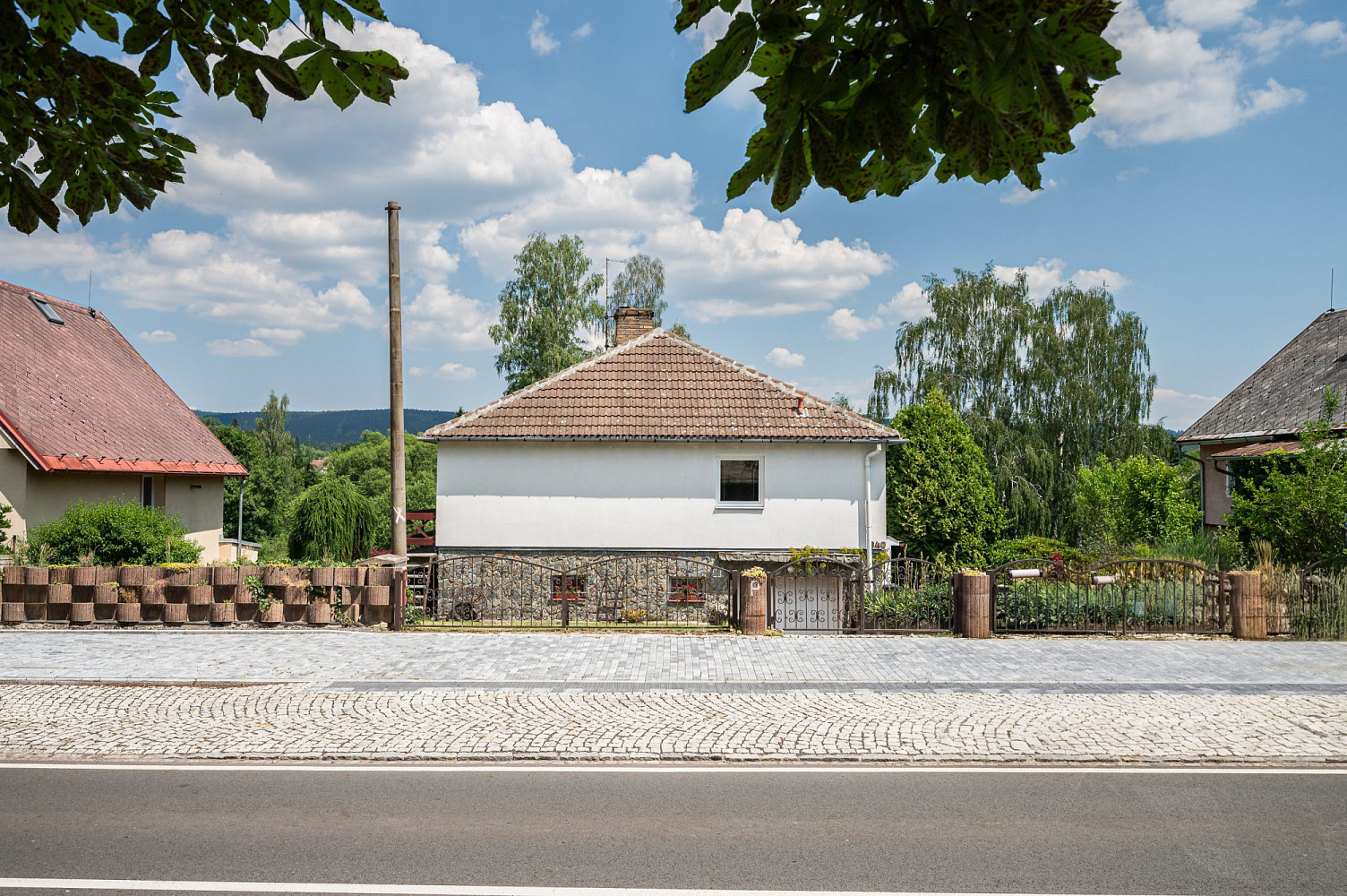 Prodej domu 244 m² s pozemkem 948 m²