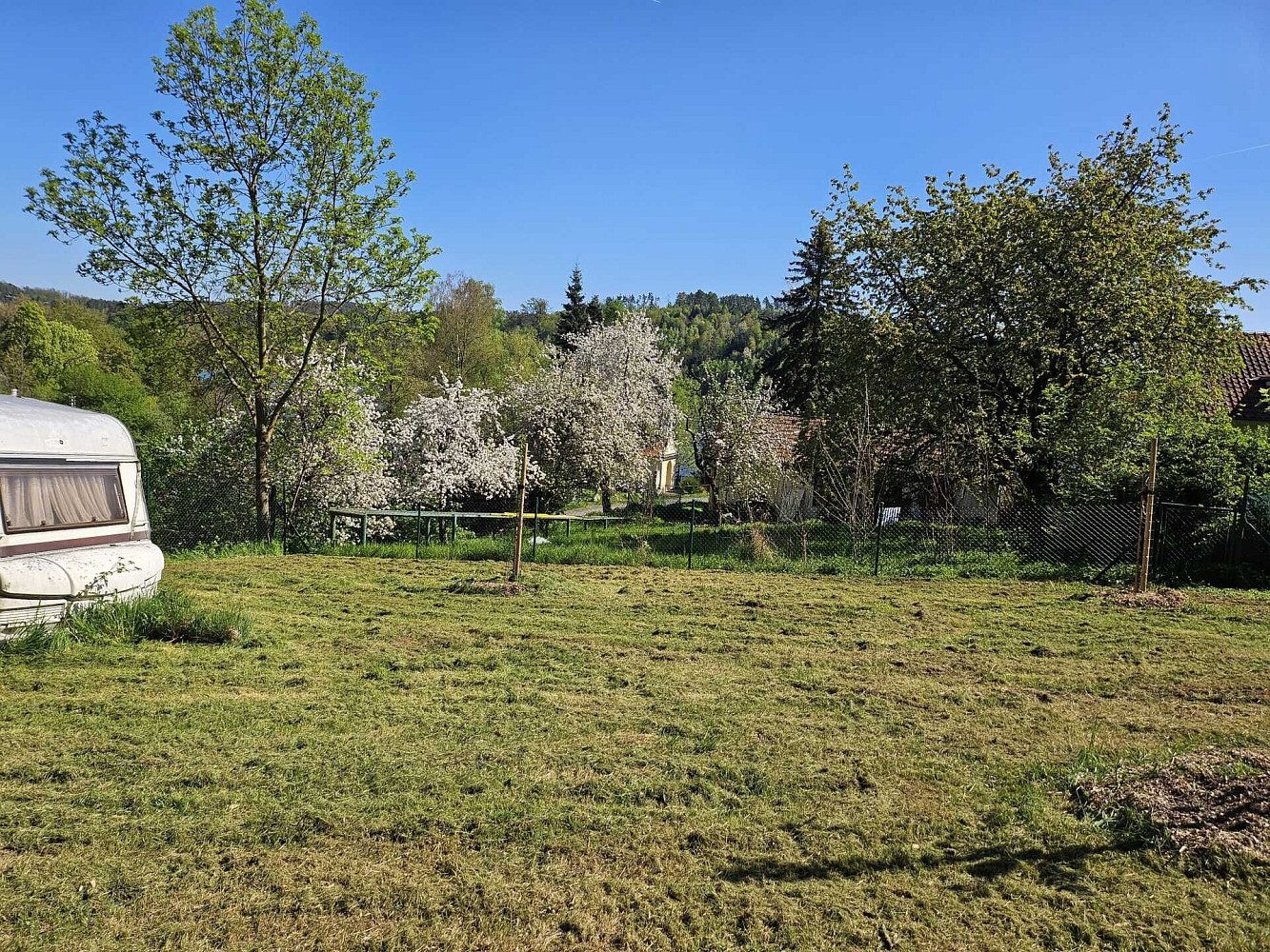 Pronájem pozemku 1 057 m² — photo 2