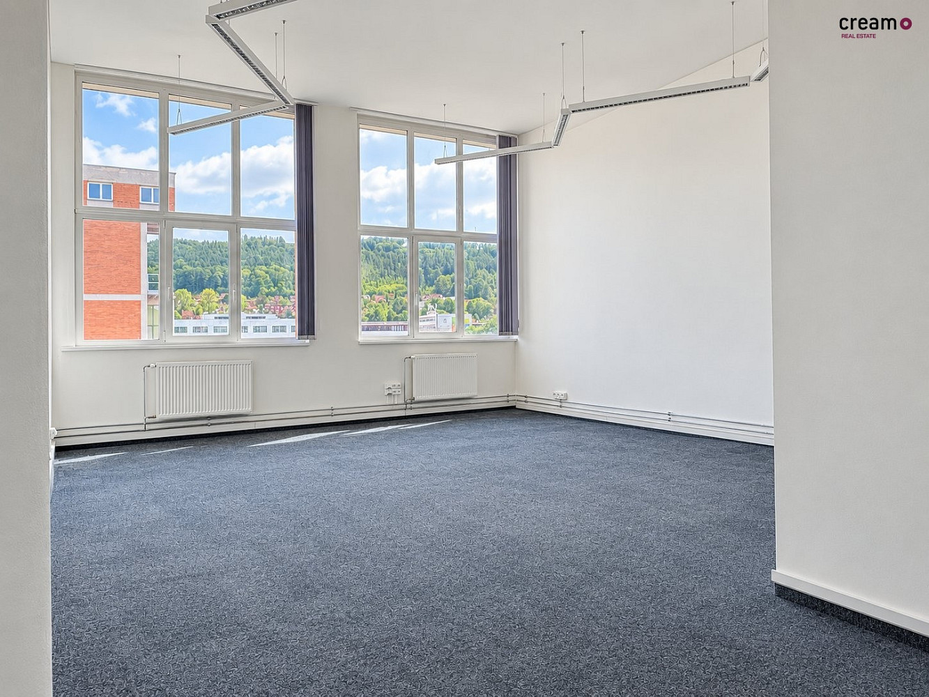 Pronájem kanceláře 40 m² – fotografie 2