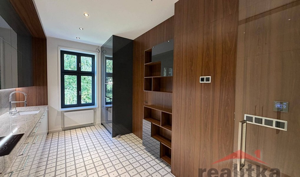 Prodej bytu 2+1 99 m², Opava – náhled fotky 4