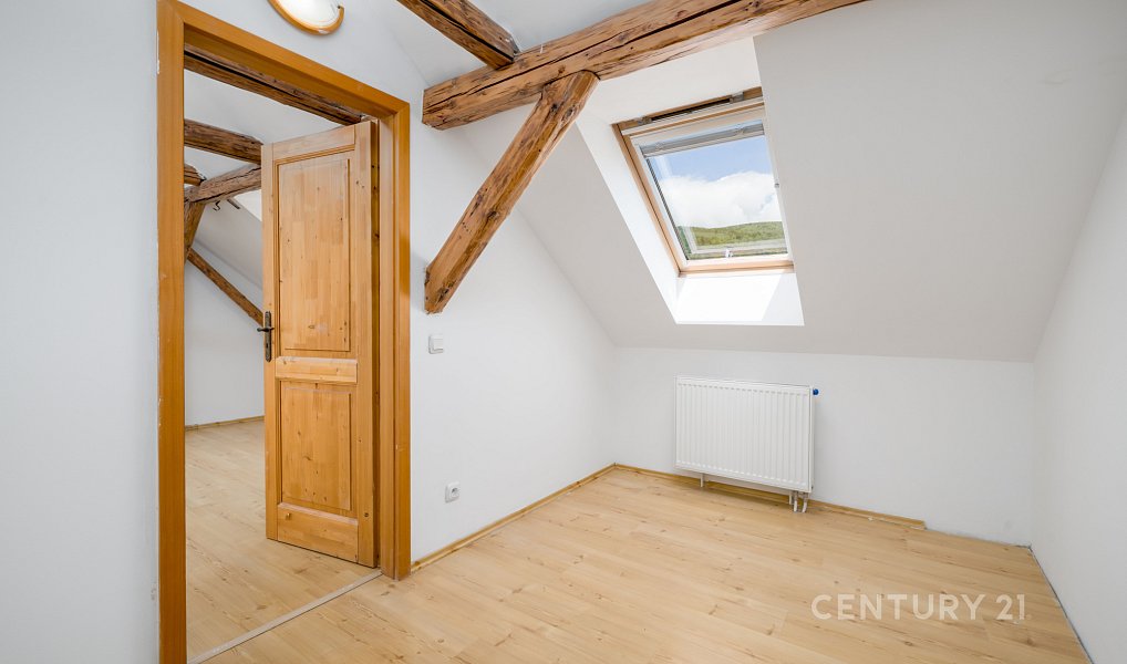 Prodej domu 241 m² s pozemkem 428 m², Chlumec – náhled fotky 33