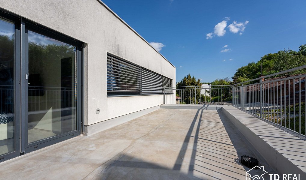 Prodej domu 228 m² s pozemkem 380 m², Brno – náhled fotky 33