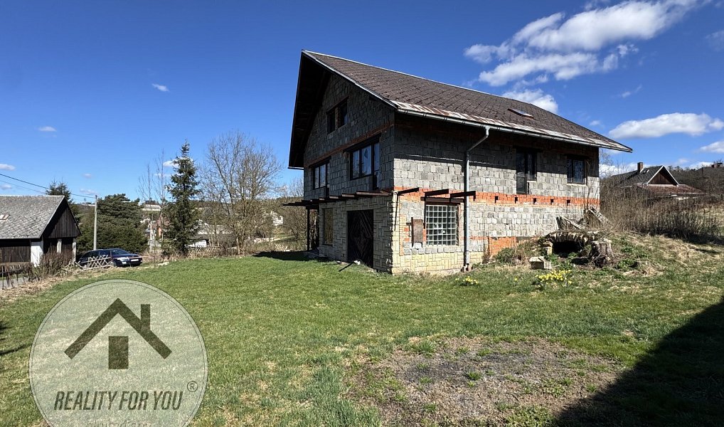 Prodej domu 270 m² s pozemkem 1 011 m², Jesenný – náhled fotky 6